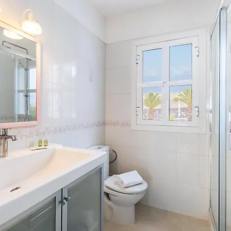 וילה Exclusive Villa Olivia With Private Heated Pool