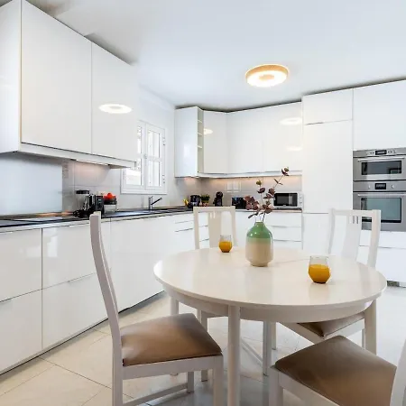 Exclusive Villa Olivia With Private Heated Pool וילה קיאו סלבאחה