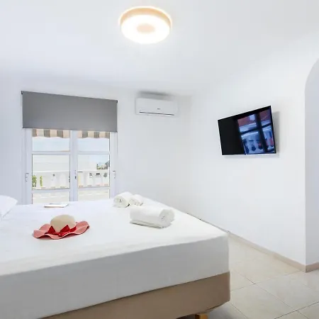 Exclusive Villa Olivia With Private Heated Pool וילה