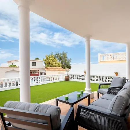 Exclusive Villa Olivia With Private Heated Pool * קיאו סלבאחה
