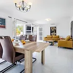 Exclusive Olivia With Private Pool * Callao Salvaje